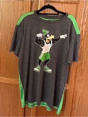 Disney Goofy Athletic Graphic Tee XL Gray Green Performance Shirt